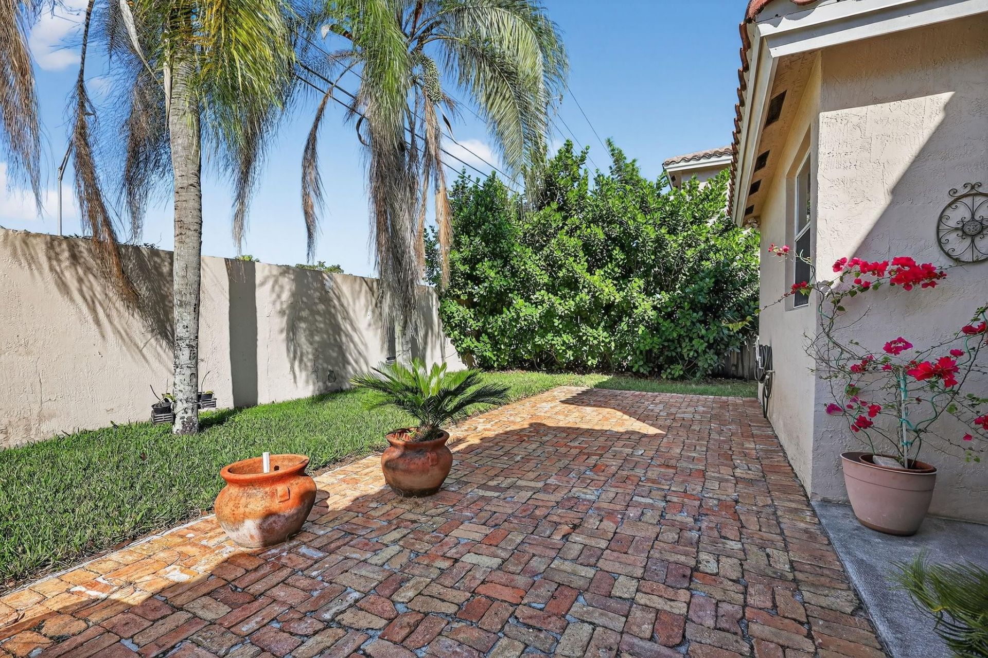 2130 NW 100th Avenue, Pembroke Pines, FL 33024 Photo