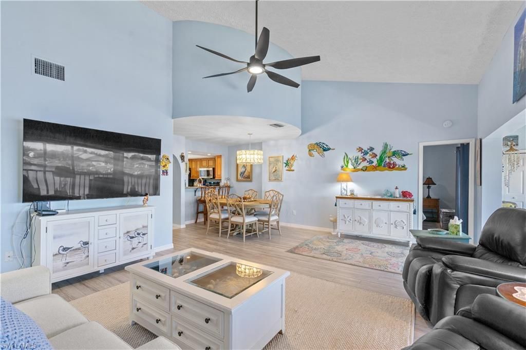 3609 SE 10th Ave, Unit 202, Cape Coral, FL 33904 Photo