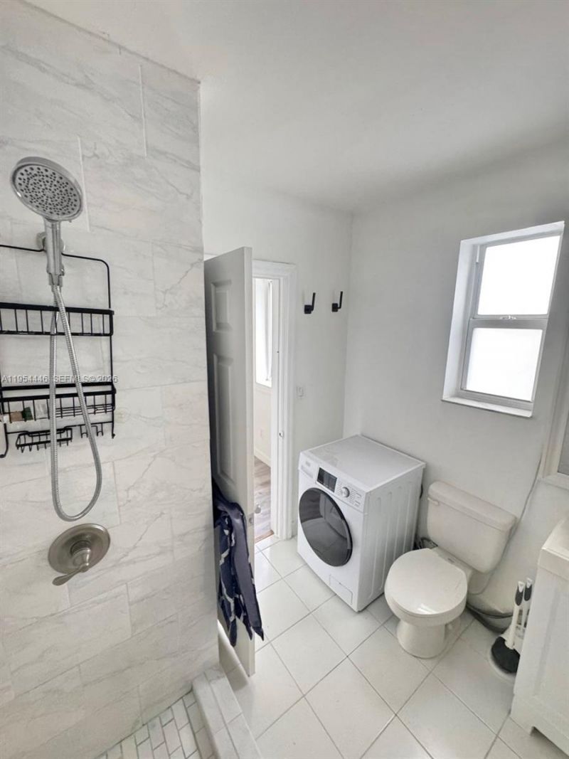 555 NE 70th St , Unit 2nd floor, Miami, FL 33138 Photo