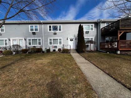 105 Finch Lane Islip, NY 11751
