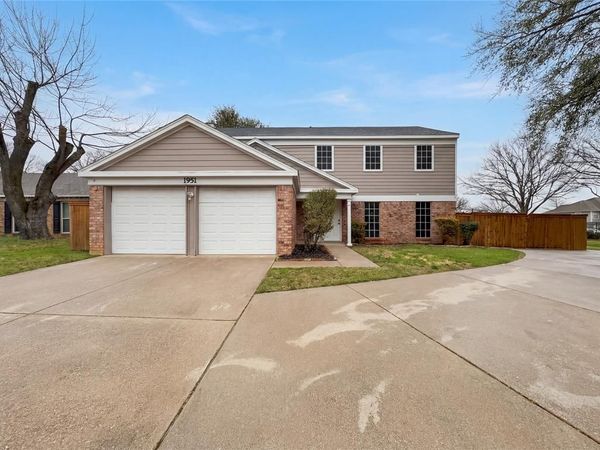 1951 Pin Oak Drive, Flower Mound, TX 75028