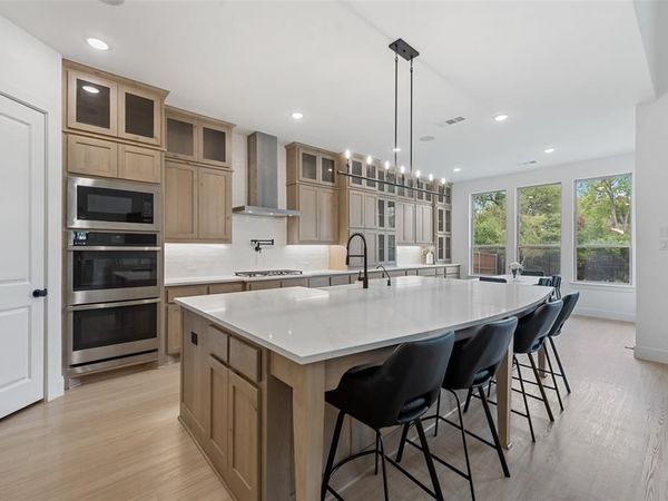 708 Bluestem Drive, Aubrey, TX 76227