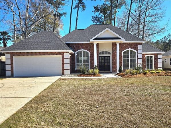 519 BUTTONWILLOW Court, Mandeville, LA 70448