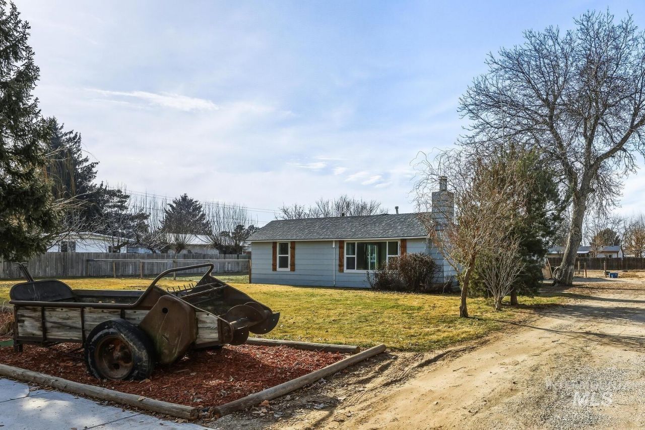 20871 Academy Road, Greenleaf, ID 83626 Main Photo