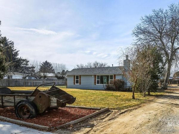 20871 Academy Road, Greenleaf, ID 83626