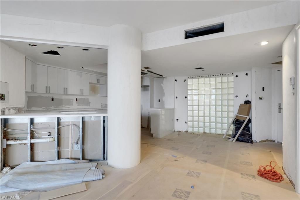 4751 Gulf Shore Blvd N, Unit 702, Naples, FL 34103 Photo