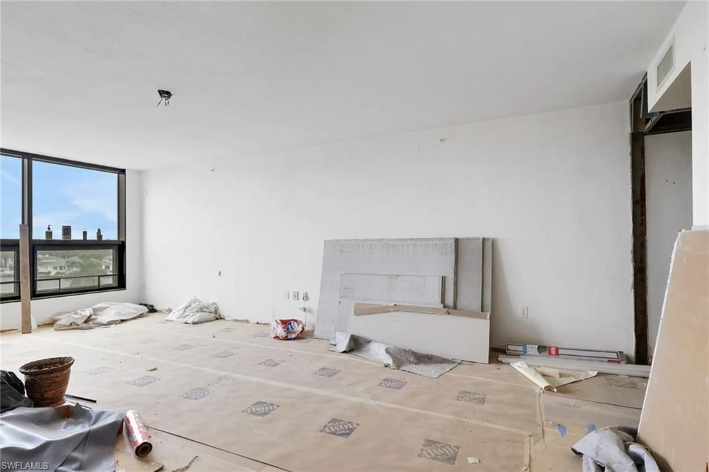 4751 Gulf Shore Blvd N, Unit 702, Naples, FL 34103 Photo