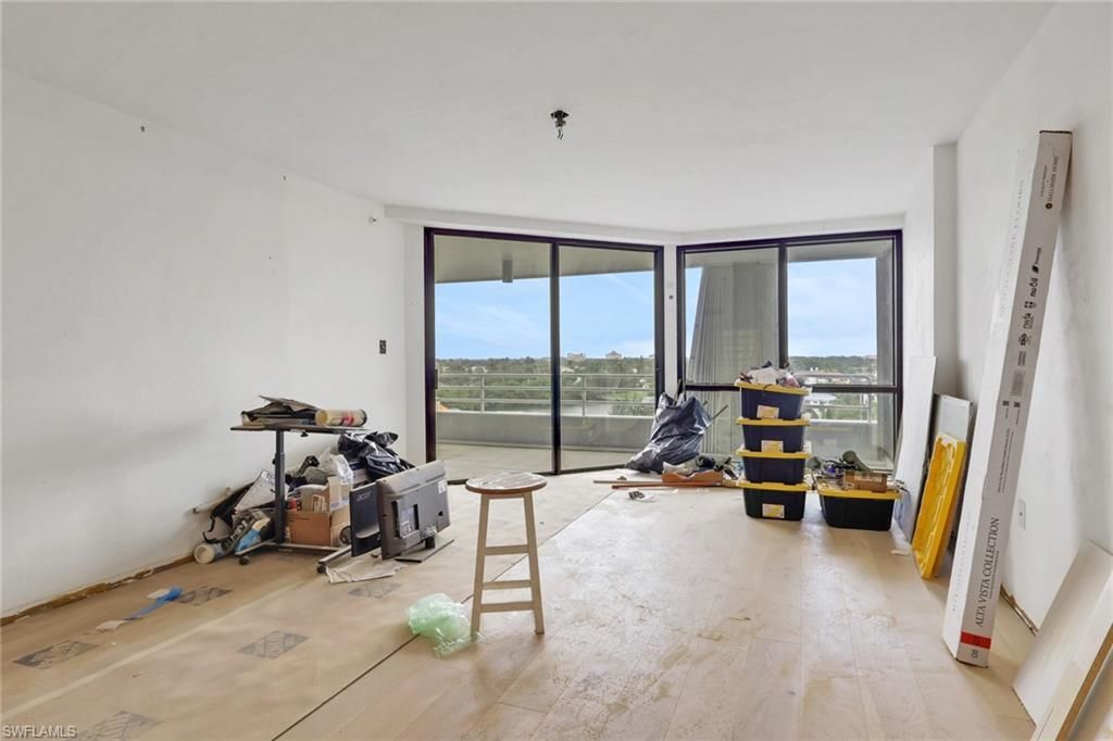 4751 Gulf Shore Blvd N, Unit 702, Naples, FL 34103 Photo