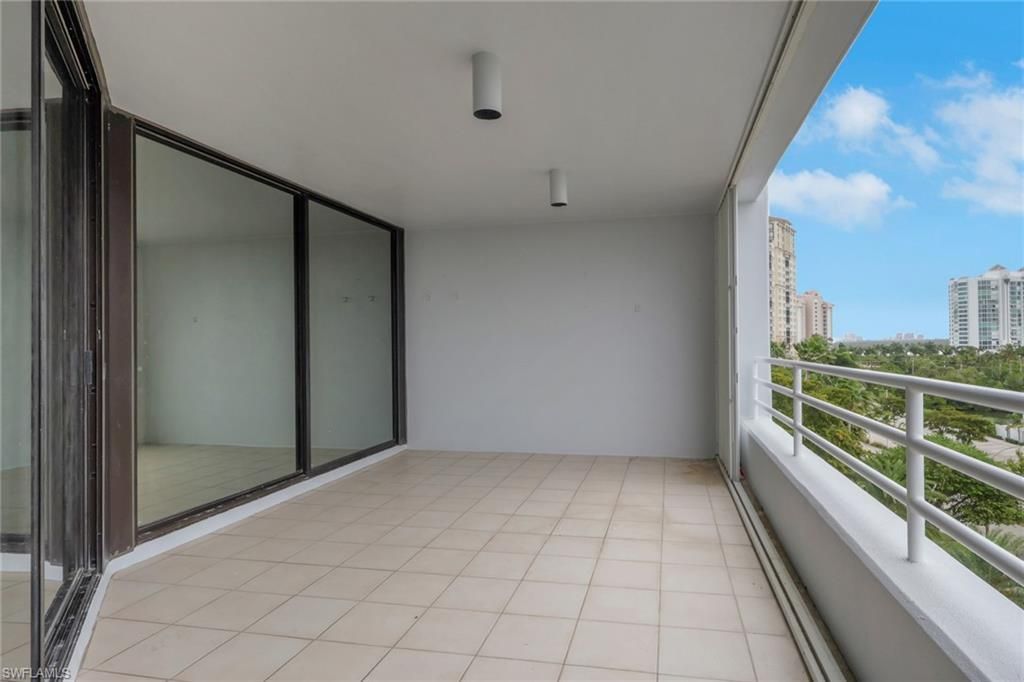 4751 Gulf Shore Blvd N, Unit 702, Naples, FL 34103 Photo