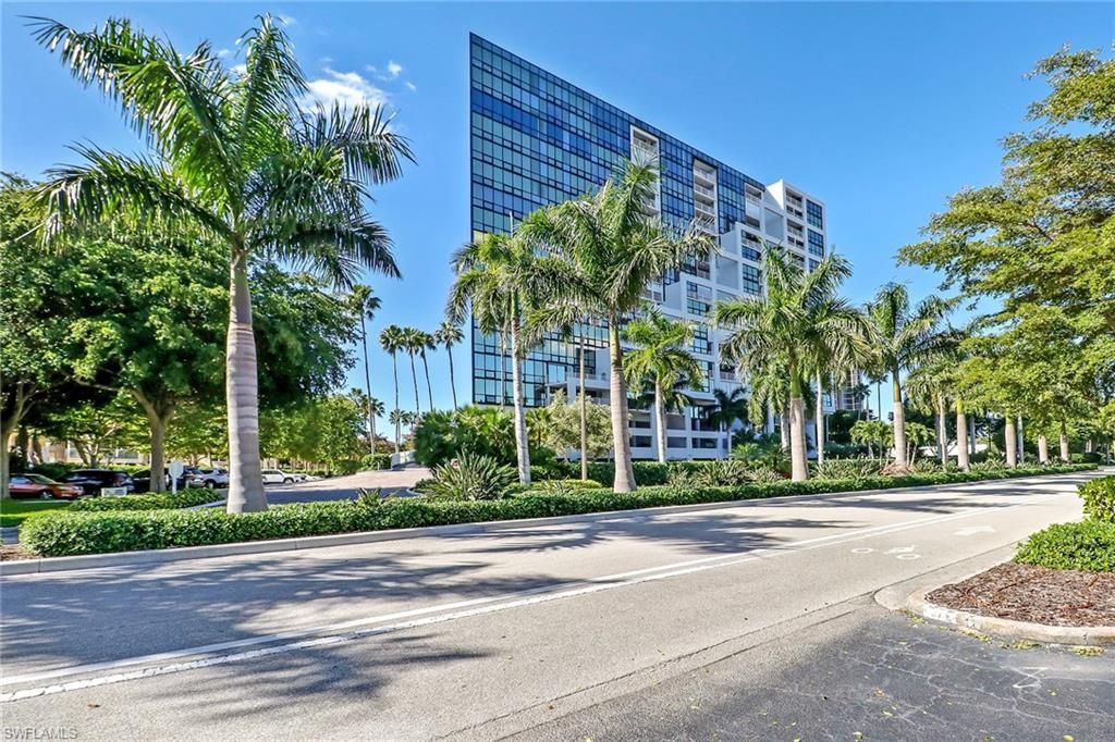 4751 Gulf Shore Blvd N, Unit 702, Naples, FL 34103 Photo