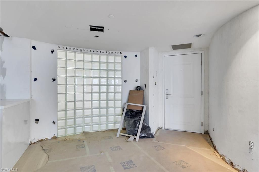 4751 Gulf Shore Blvd N, Unit 702, Naples, FL 34103 Photo