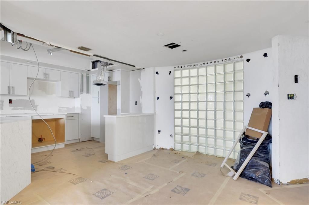 4751 Gulf Shore Blvd N, Unit 702, Naples, FL 34103 Photo