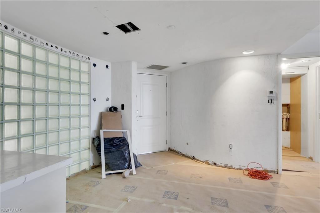 4751 Gulf Shore Blvd N, Unit 702, Naples, FL 34103 Photo