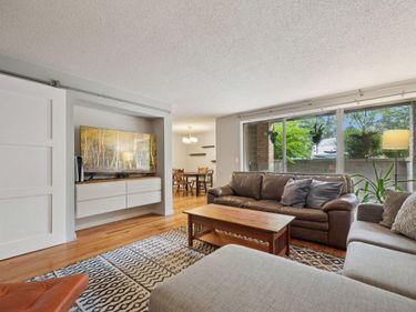 6423 Colony Way, Unit 1A, Edina, MN 55435