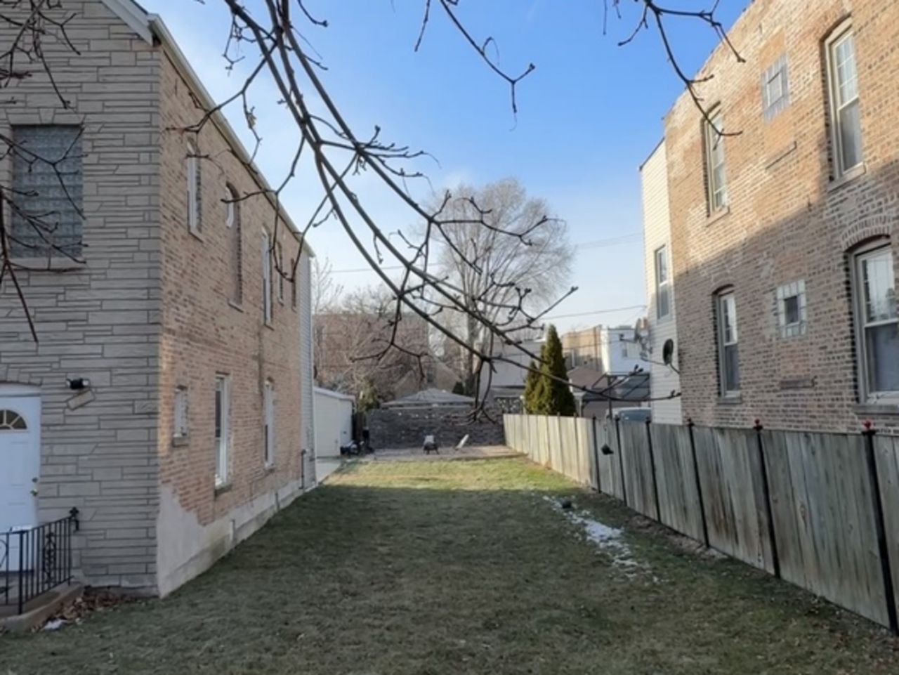 1410 N Avers Avenue, Chicago, IL 60651 Main Photo