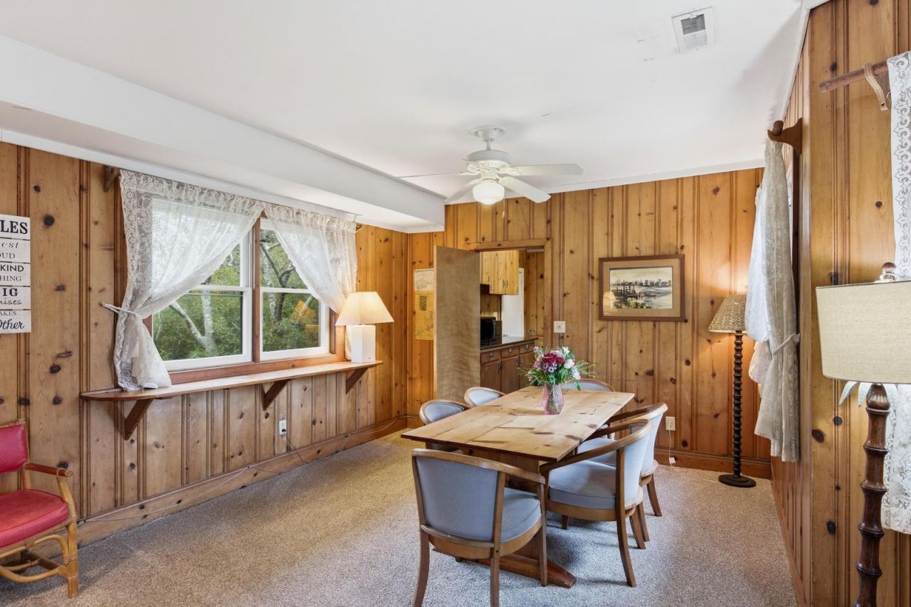 2804 Marshall Boulevard Photo 11