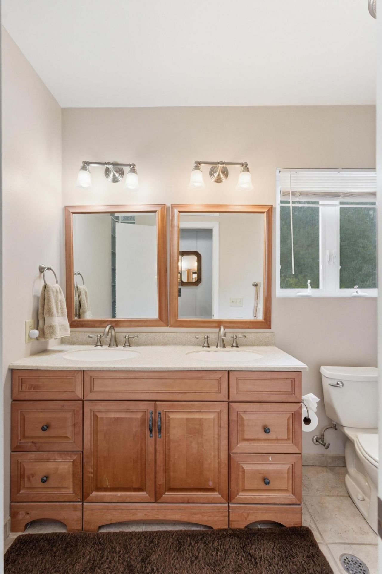 2804 Marshall Boulevard Photo 22