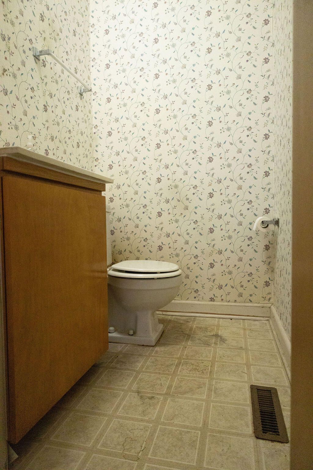 449 E Washington Street  Photo 16