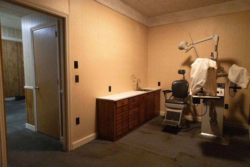 449 E Washington Street  Photo 24