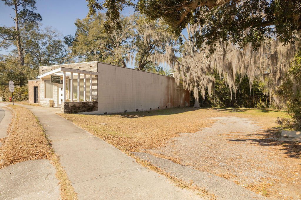 449 E Washington Street  Photo 30