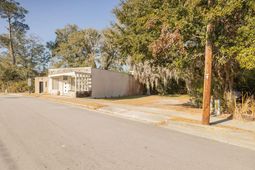 449 E Washington Street  photo 4