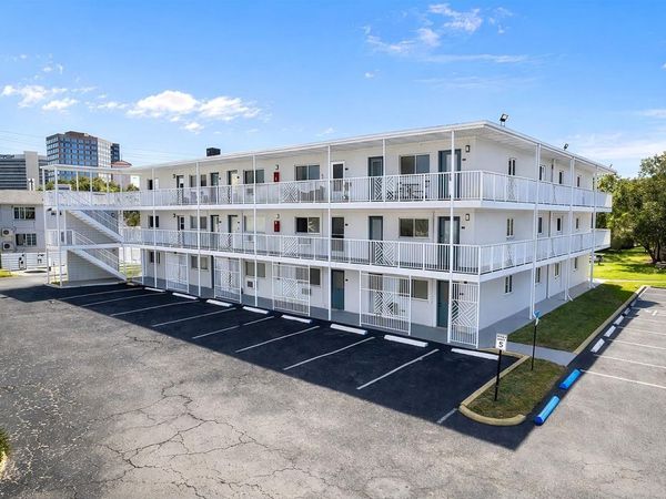 320 LAKEVIEW STREET, Unit 221, ORLANDO, FL 32804