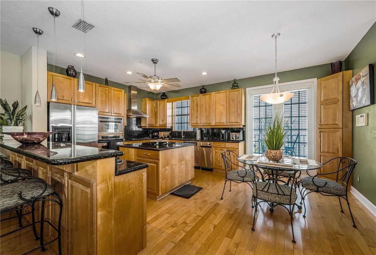 106 Yacht Club Circle, North Redington Beach, FL 33708 Photo