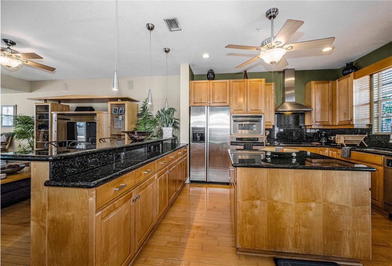 106 Yacht Club Circle, North Redington Beach, FL 33708 Photo