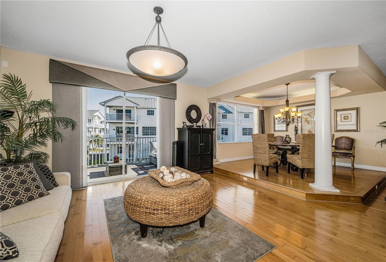 106 Yacht Club Circle, North Redington Beach, FL 33708 Photo