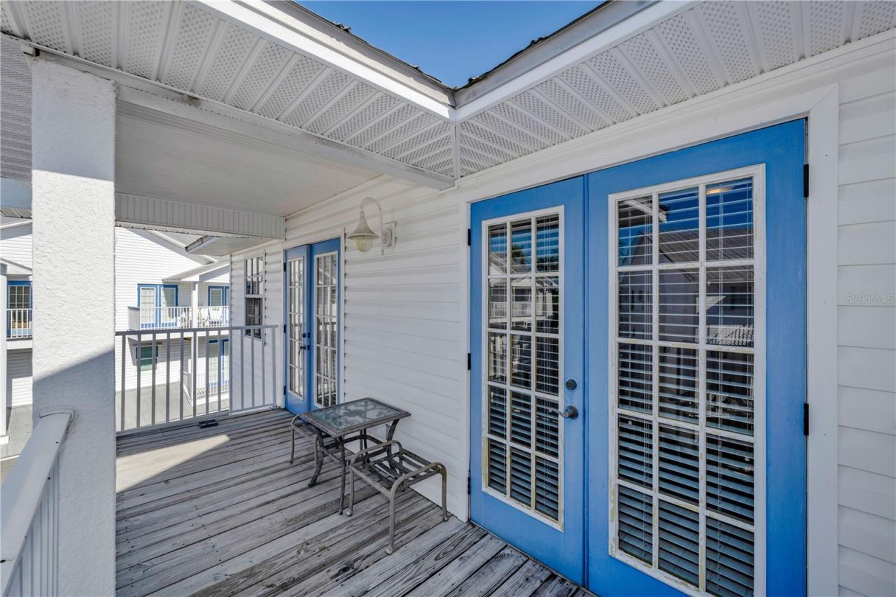 106 Yacht Club Circle, North Redington Beach, FL 33708 Photo