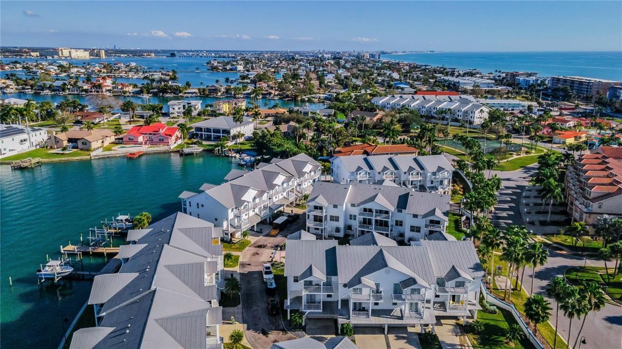 106 Yacht Club Circle, North Redington Beach, FL 33708 Photo