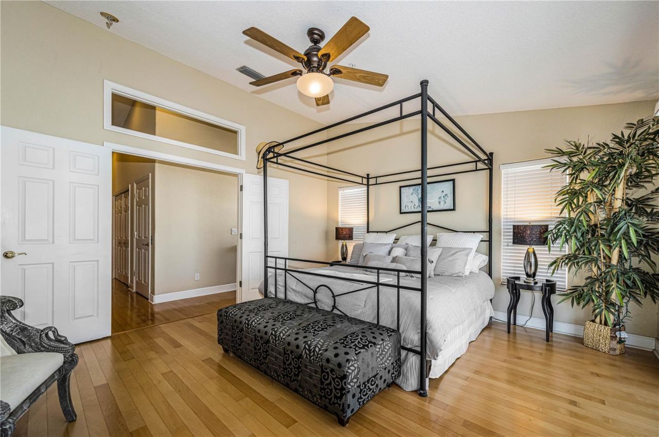 106 Yacht Club Circle, North Redington Beach, FL 33708 Photo