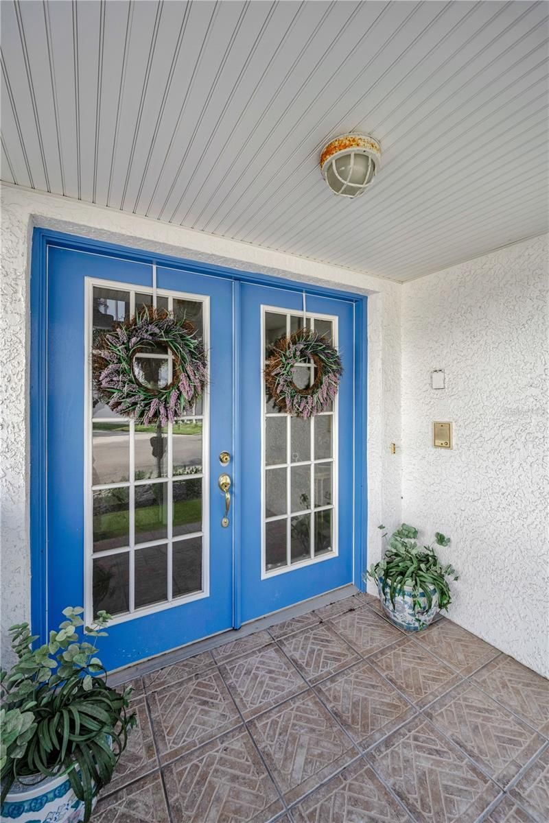106 Yacht Club Circle, North Redington Beach, FL 33708 Photo