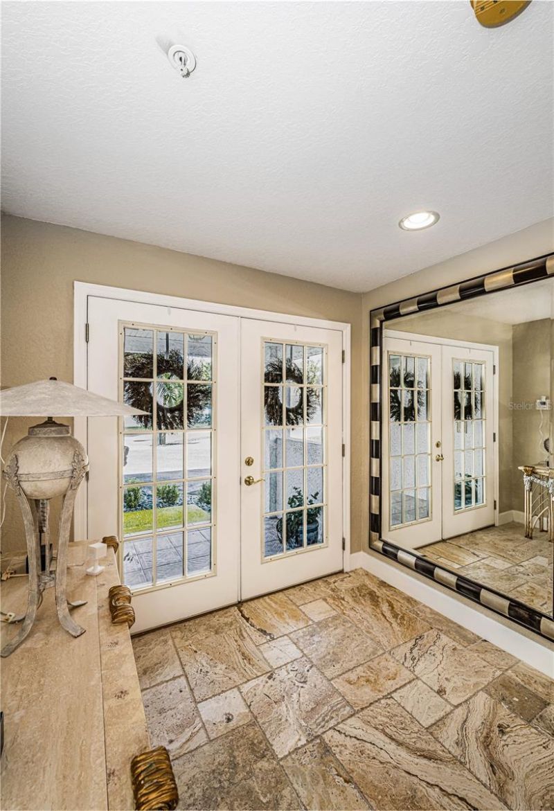 106 Yacht Club Circle, North Redington Beach, FL 33708 Photo