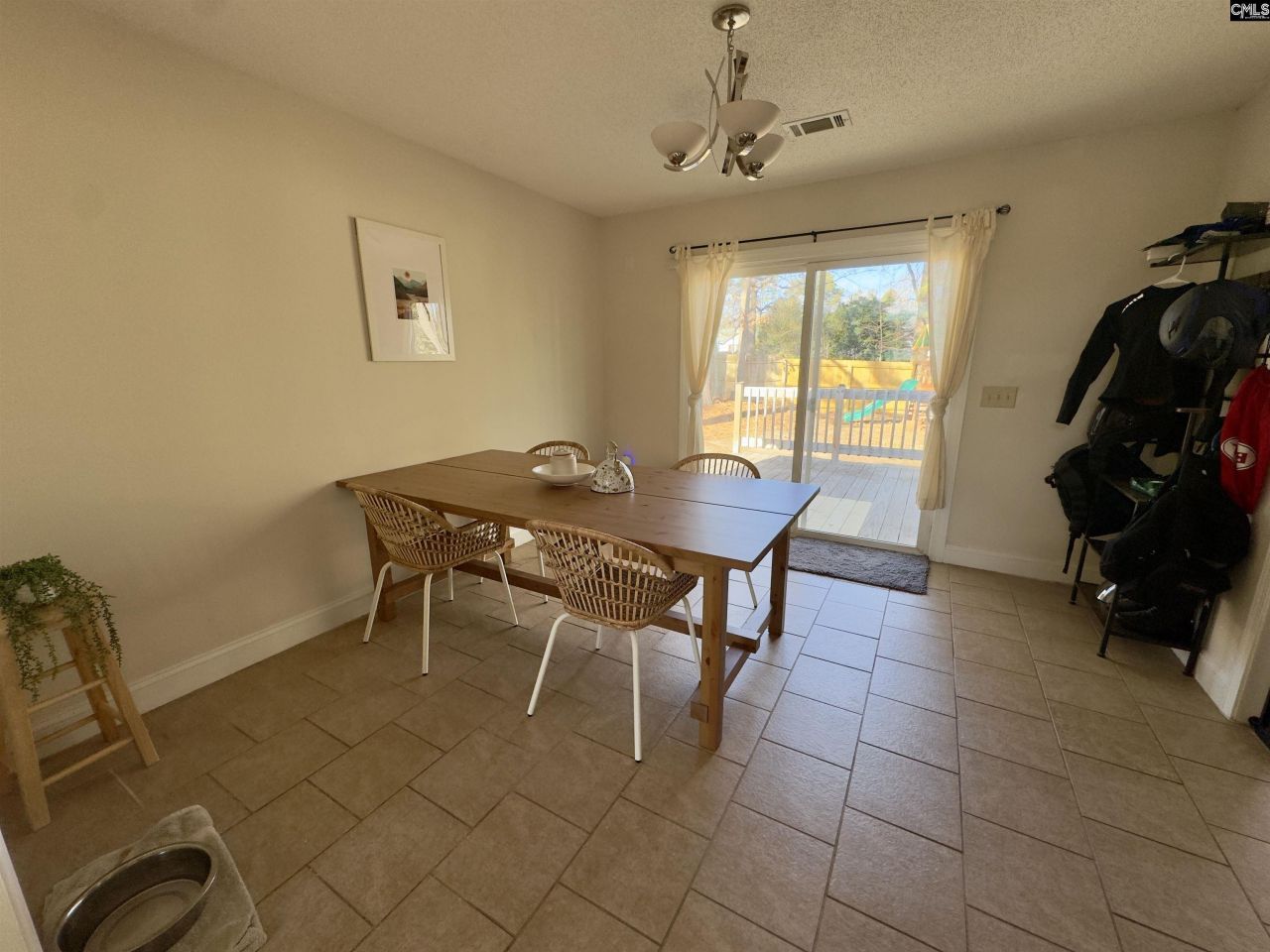 103 Whitfield Court Photo 9