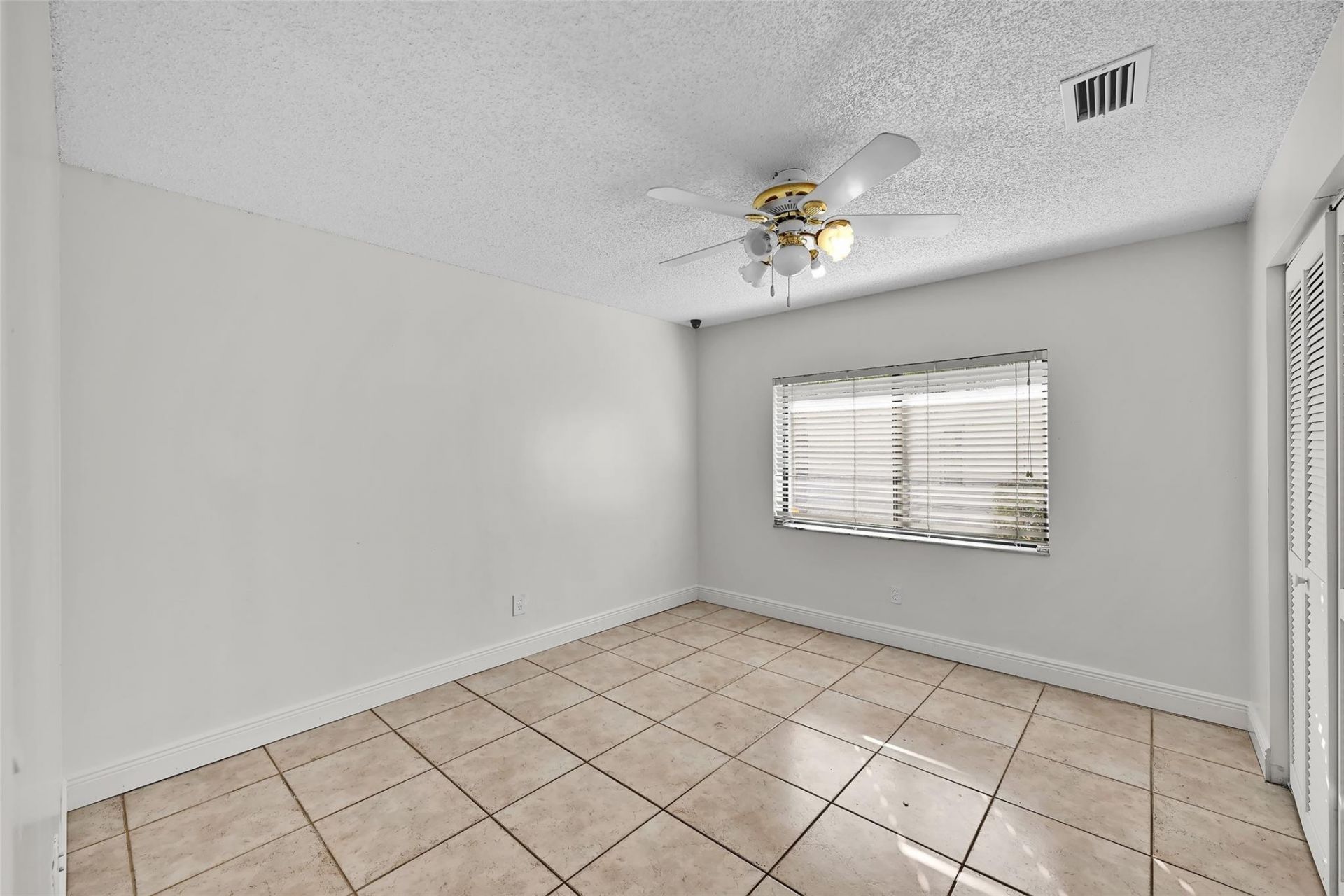 11136 NW 1st Place, Coral Springs, FL 33071 Photo