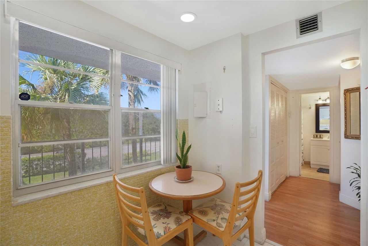 2650 NW 49th Avenue, Unit 320, Lauderdale Lakes, FL 33313 Photo