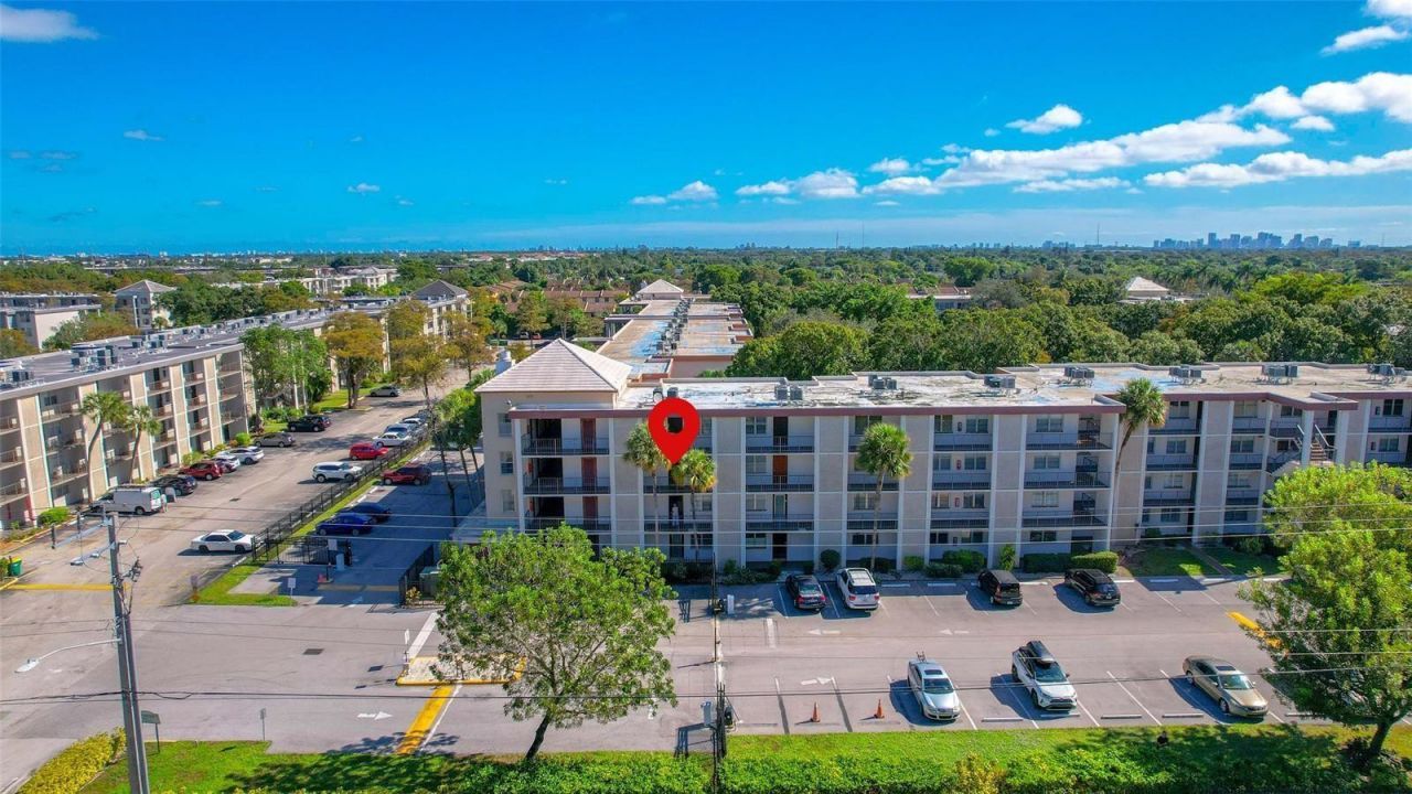 2650 NW 49th Avenue, Unit 320, Lauderdale Lakes, FL 33313 Photo