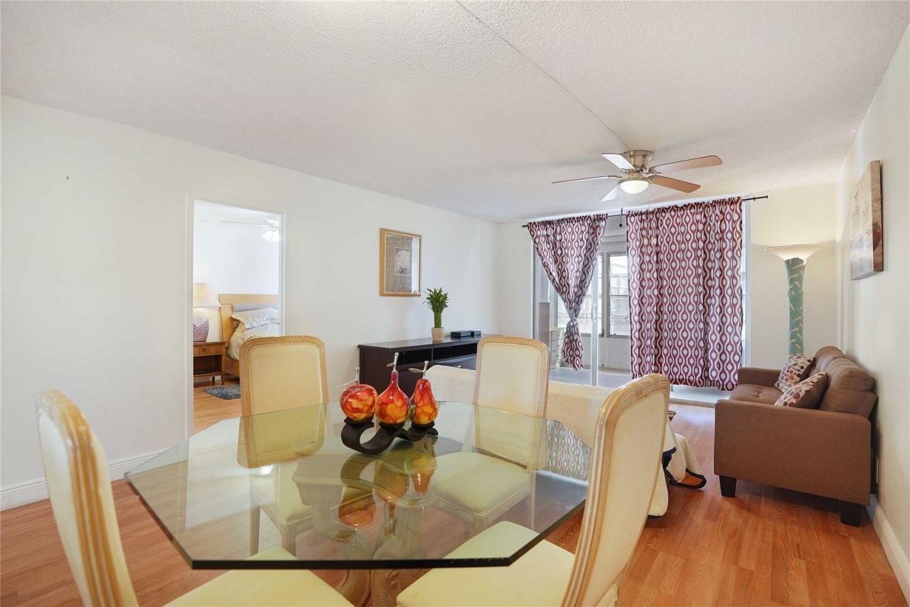 2650 NW 49th Avenue, Unit 320, Lauderdale Lakes, FL 33313 Photo