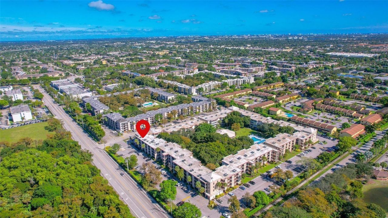 2650 NW 49th Avenue, Unit 320, Lauderdale Lakes, FL 33313 Photo
