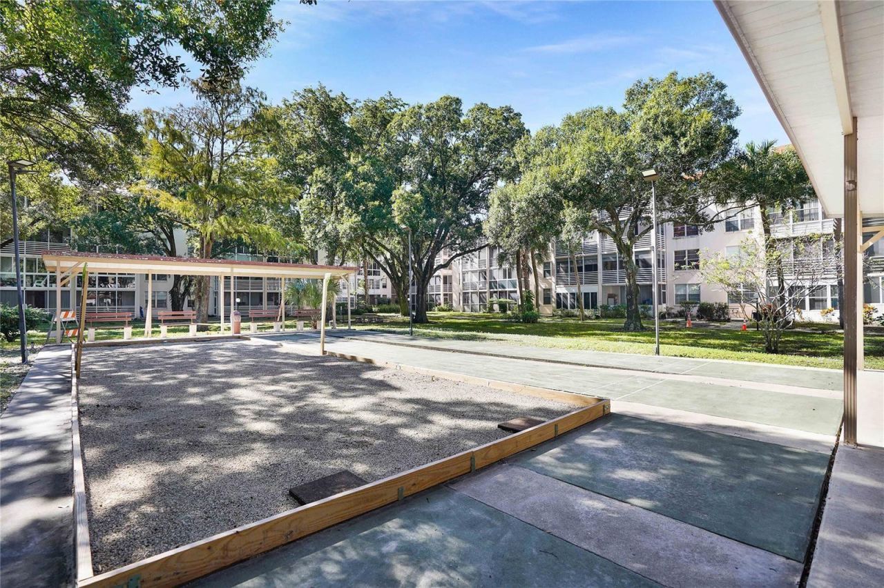 2650 NW 49th Avenue, Unit 320, Lauderdale Lakes, FL 33313 Photo