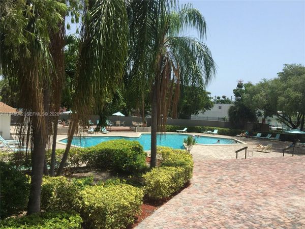 1470 NE 123rd St, Unit A506, North Miami, FL 33161