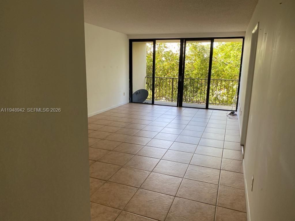 1470 NE 123rd St, Unit A506, North Miami, FL 33161 Photo