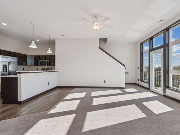 120 Twin Steeples Circle NE #313, Dyersville, IA 52040