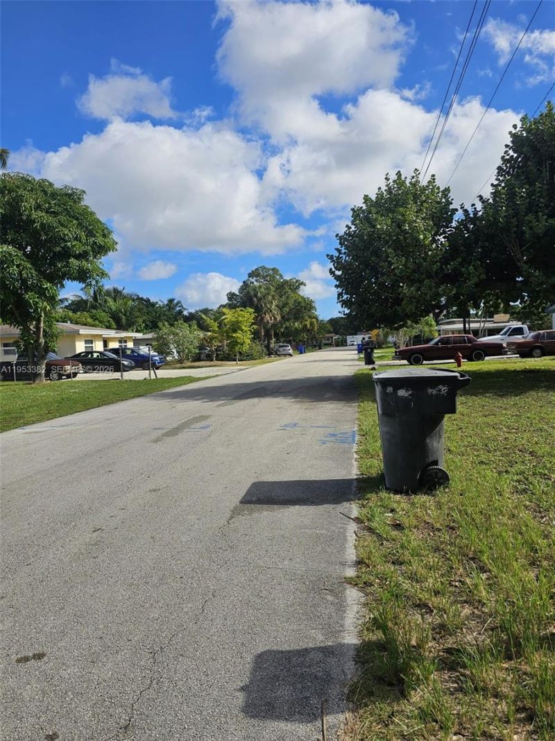 2488 SW 6th Ct , Fort Lauderdale, FL 33312 Photo