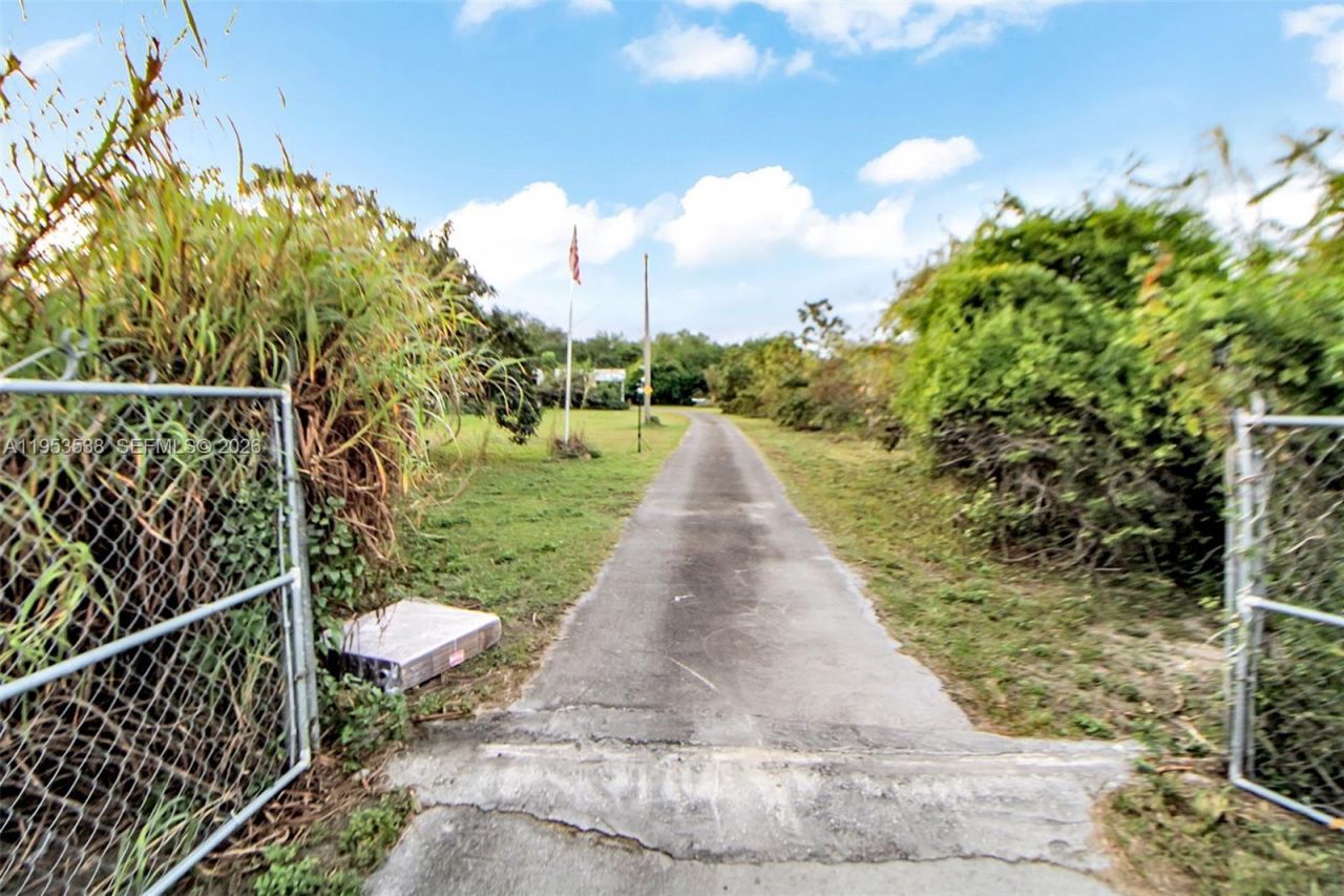 20250 SW 157th Ave, Miami, FL 33187 Photo