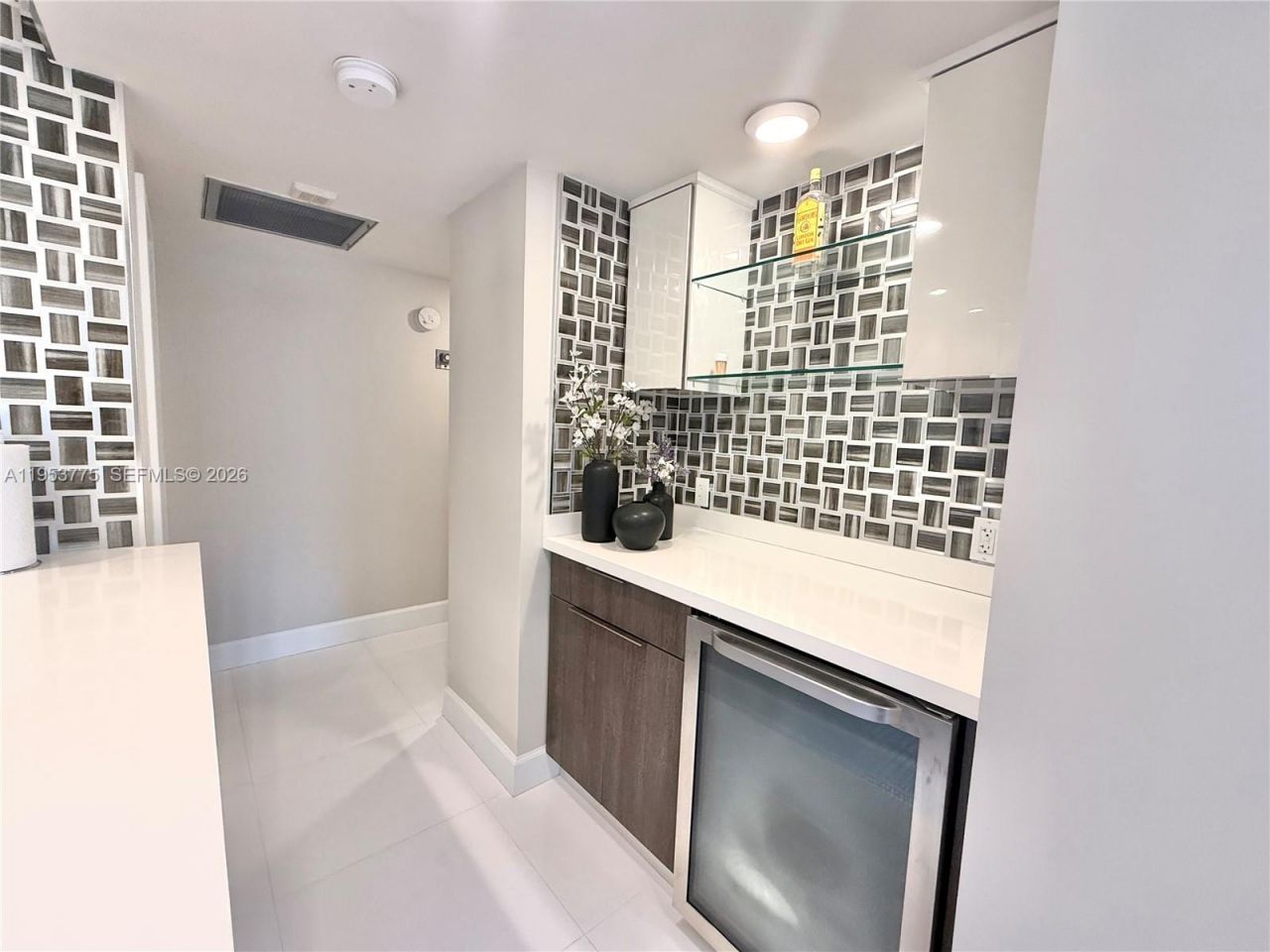 1985 S Ocean Dr, Unit 22P, Hallandale Beach, FL 33009 Photo