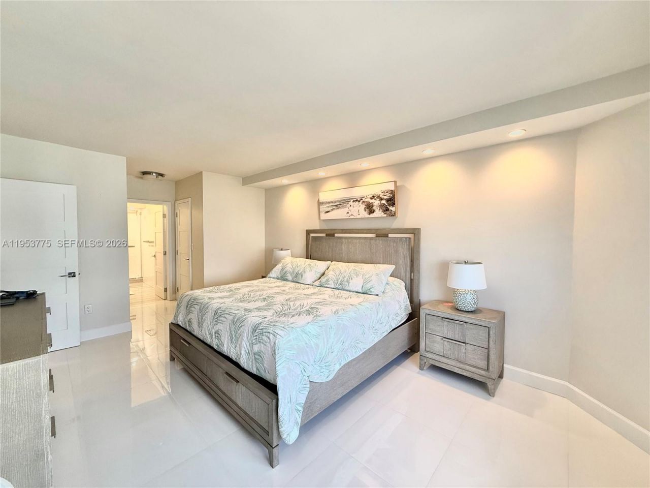 1985 S Ocean Dr, Unit 22P, Hallandale Beach, FL 33009 Photo