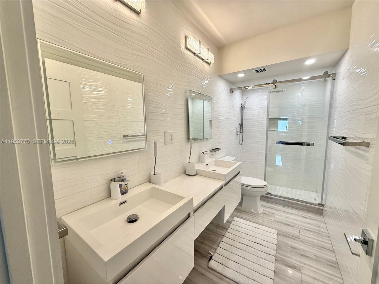 1985 S Ocean Dr, Unit 22P, Hallandale Beach, FL 33009 Photo