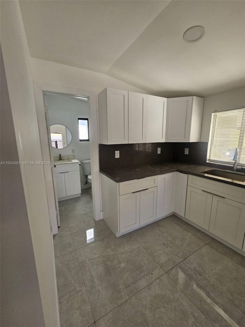 1148 NW 100th St , Unit 1, Miami, FL 33150 Photo